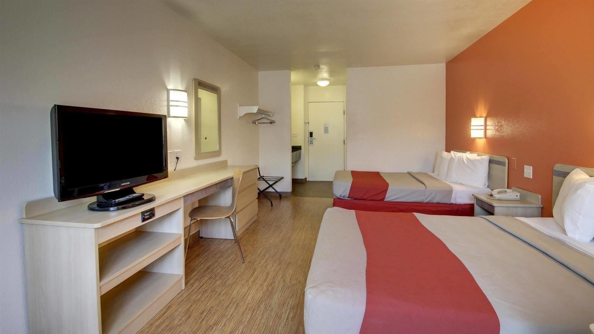 Motel 6-Altoona, Ia - Des Moines East Zewnętrze zdjęcie